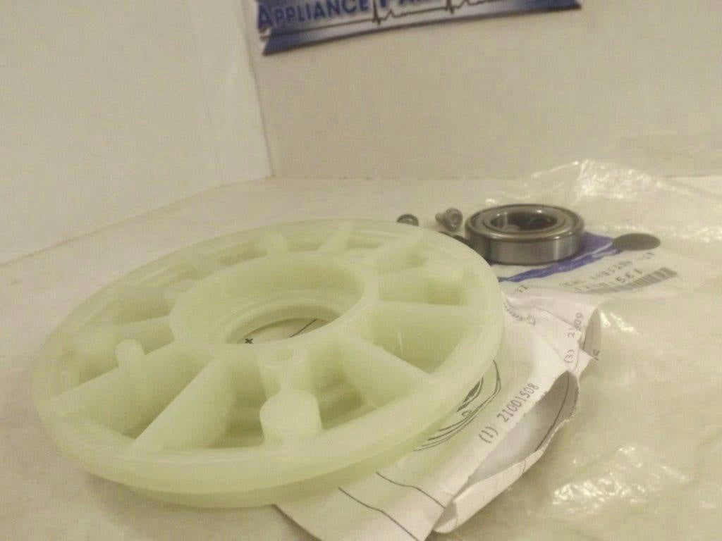 MAYTAG WHIRLPOOL WASHER 12001561 BEARING & SEAL HOUSING NEW MAYTAG WHIRLPOOL WASHER 12001561 BEARING & SEAL HOUSING NEW